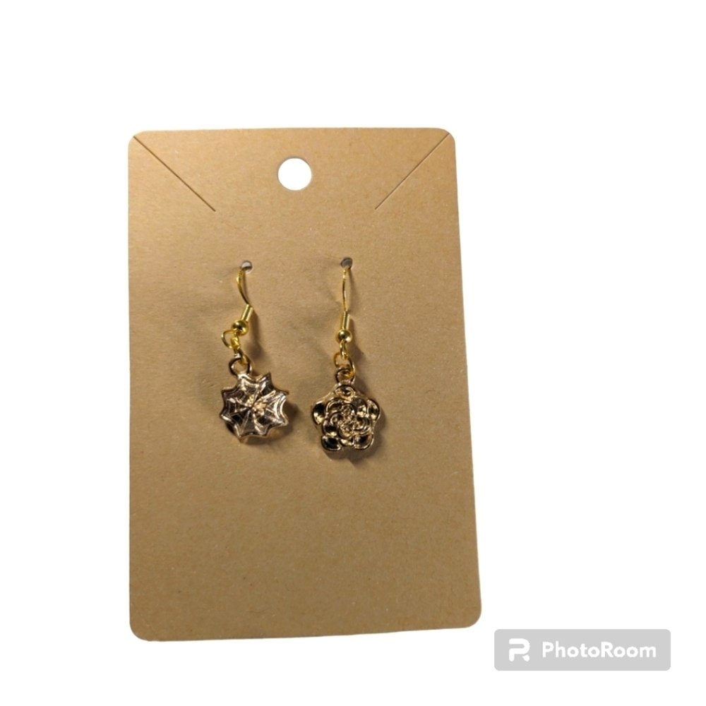 Handcrafted Earrings. 1 Pair. New.